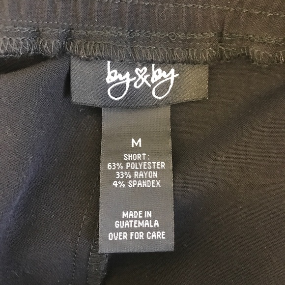 BY & BY Black Scalloped Shorts - Picture 6 of 7